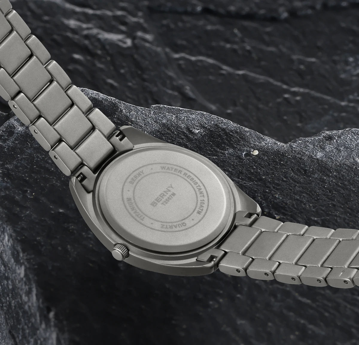 BERNY Titanium Watch for Men Supper Light Weight Wristwatch Super Luminous Sapphire 10ATM Waterproof Sport Field Quartz Watches