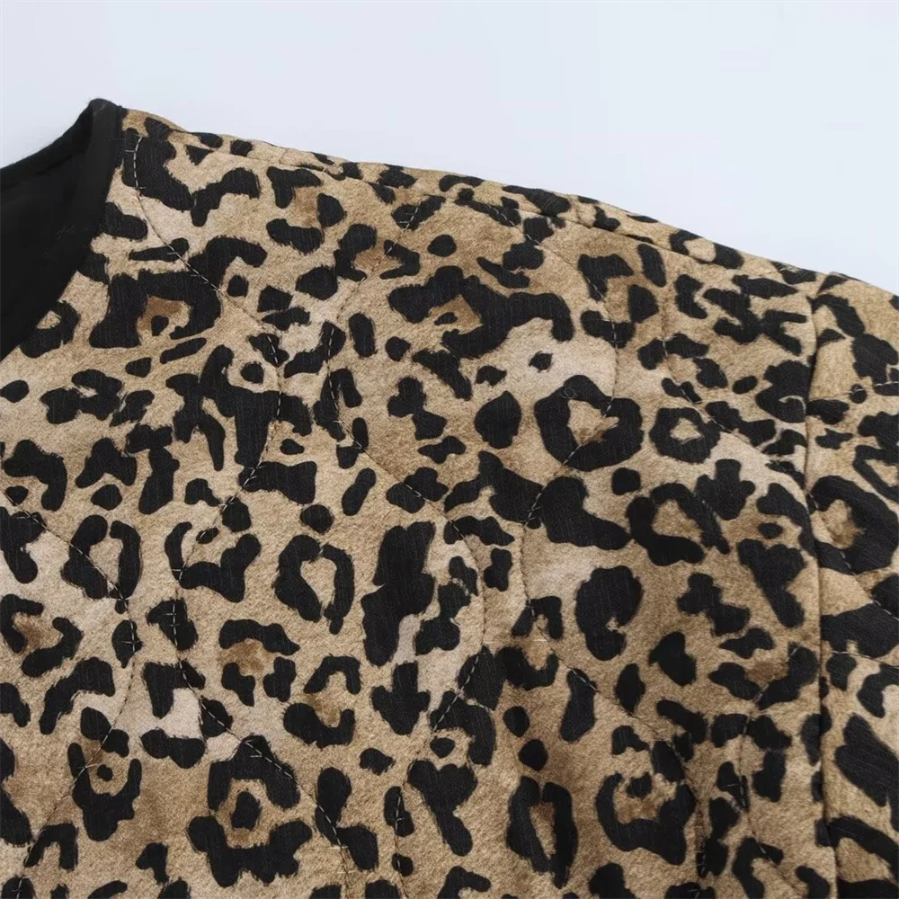 PB&ZA2024 Autumn New Women's Fashion Style Casual Loose Warm Versatile Animal Pattern Printed Cotton Jacket