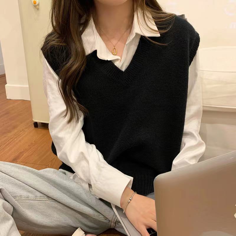 Women V-neck Daily Solid Sleeveless Knitwear