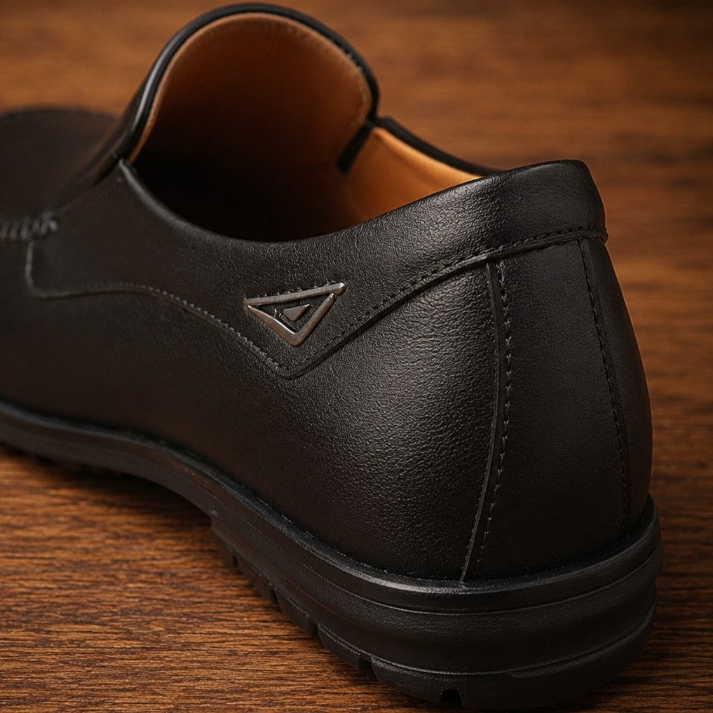 CLASSIC MOC LOAFERS
