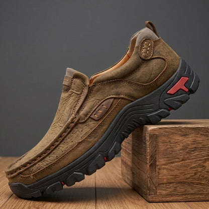 DURABLE LEATHER LOAFERS