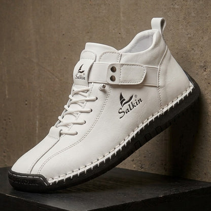 LACE-UP TRAIL SNEAKERS