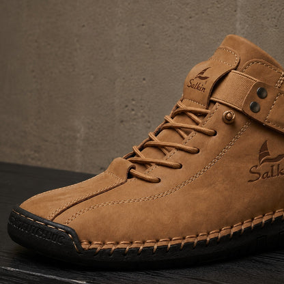 LACE-UP TRAIL SNEAKERS