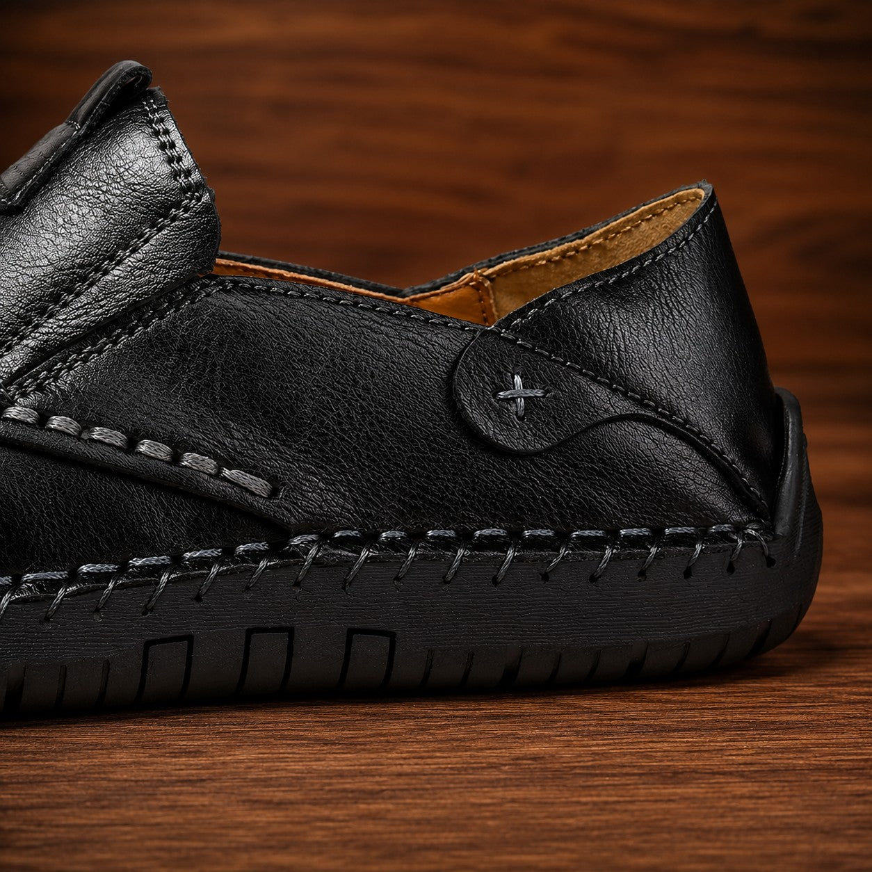 STITCHED SEAM LOAFERS
