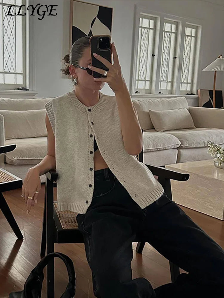 Casual Knitted Single Breasted Vest Women Loose Solid O Neck Sleeveless Female Waistcoat 2024 Autumn Lady All-match Streetwear