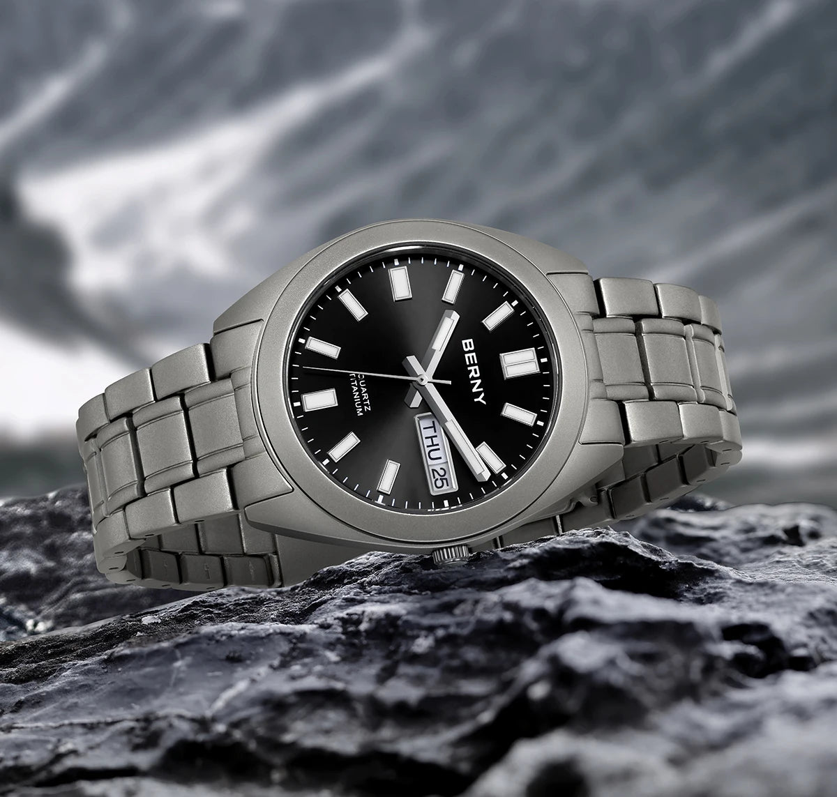 BERNY Titanium Watch for Men Supper Light Weight Wristwatch Super Luminous Sapphire 10ATM Waterproof Sport Field Quartz Watches